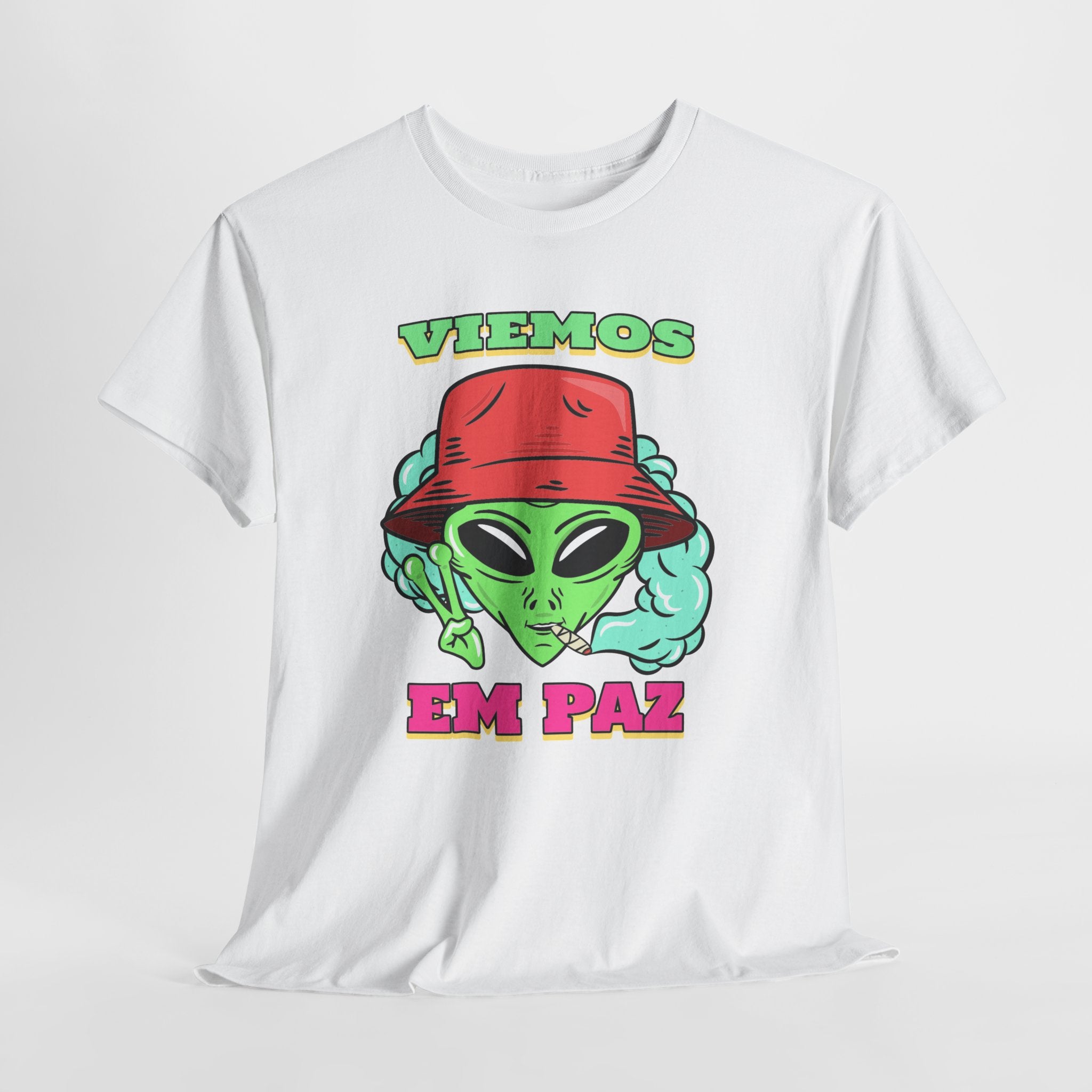Alien Peace T-Shirt  Viemos Em Paz Retro Graphic Tee
